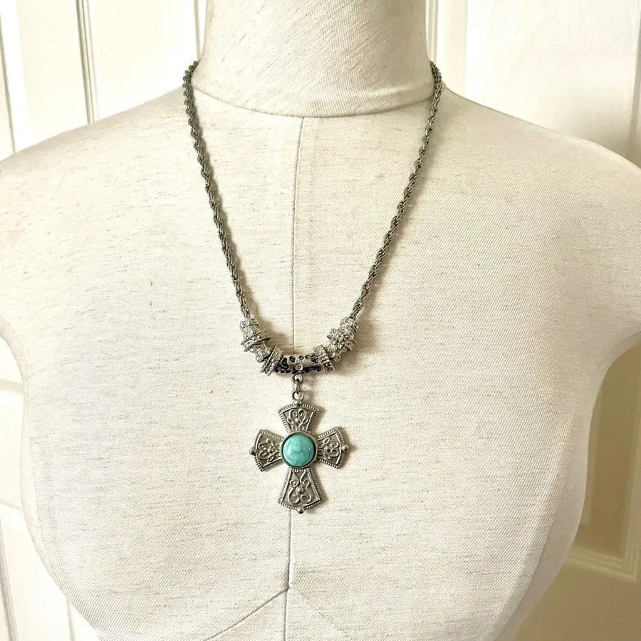 Silver tone cross Pendant necklace