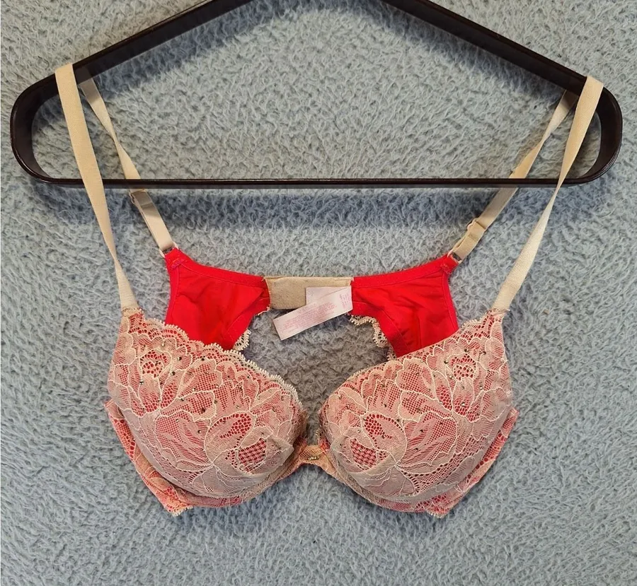Victoria Secret Plunge Underwired Bra Womens 36B Red Beige Lace Demi Rhinestone
