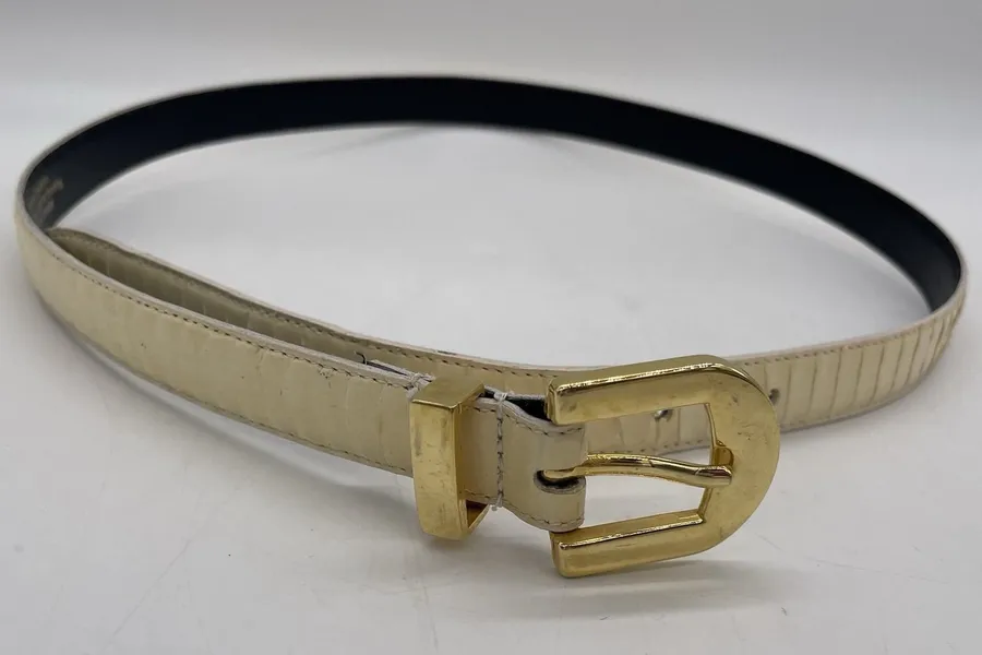 Vintage Womens M/L Belt Skinny Snakeskin Belt Cream Gold Buckle 27.25"