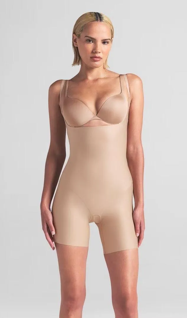 SKIMS Body Zoned Clay Open Bust Bodysuit size Small NWT Authentic