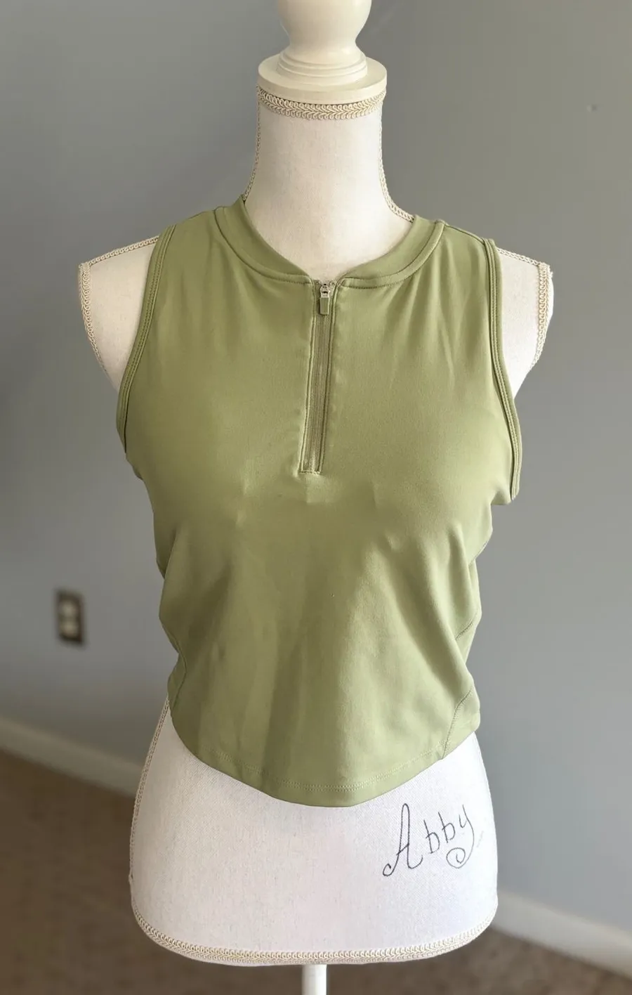 Danskin Active Tank Top Olive Green Sleeveless Zip Up Athletic Large