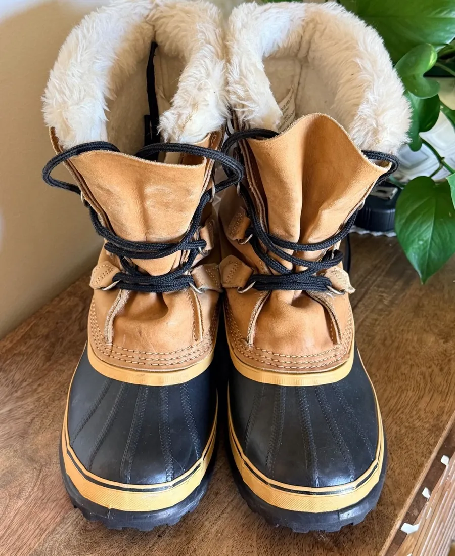 Sorel Caribou Winter Boots Women 7 Tan Black Waterproof Leather Made in Canada