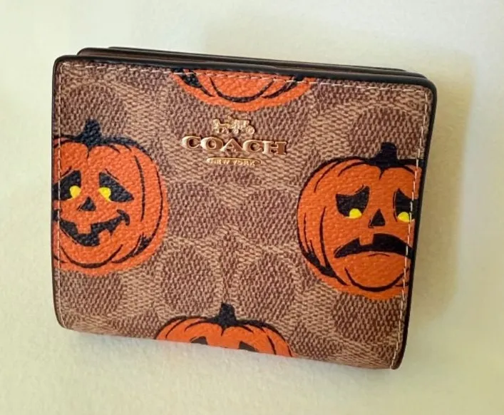 Coach Snap Wallet In Signature Canvas With Halloween pumpkin