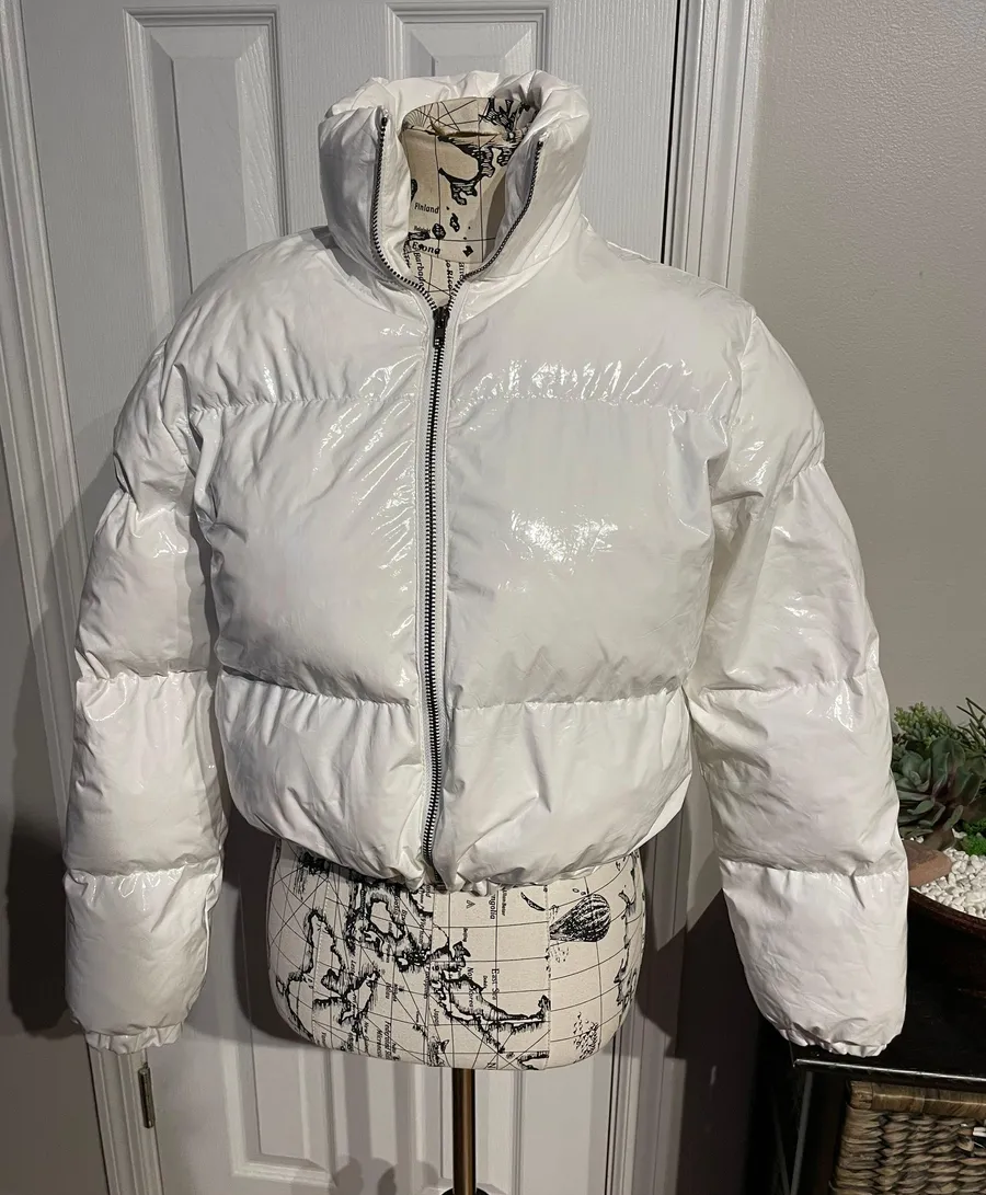 Vintage y2k Glossy Vinyl Crop Puffer Jacket Long Sleeve Zip Casual Size L unisex White Size L
