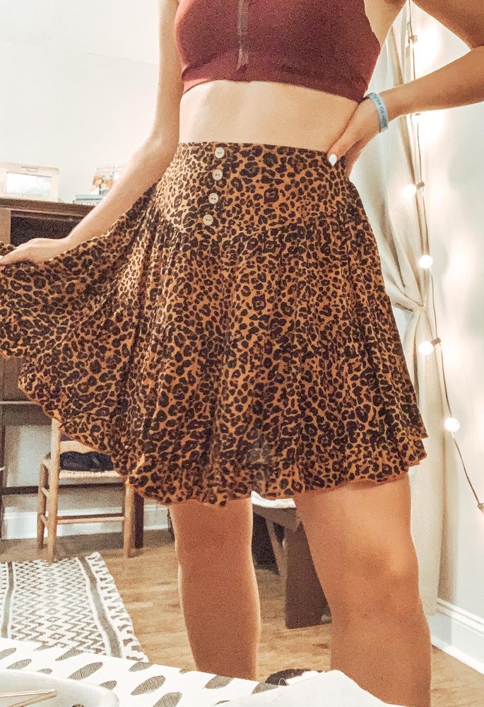 flowy cheetah mini skirt