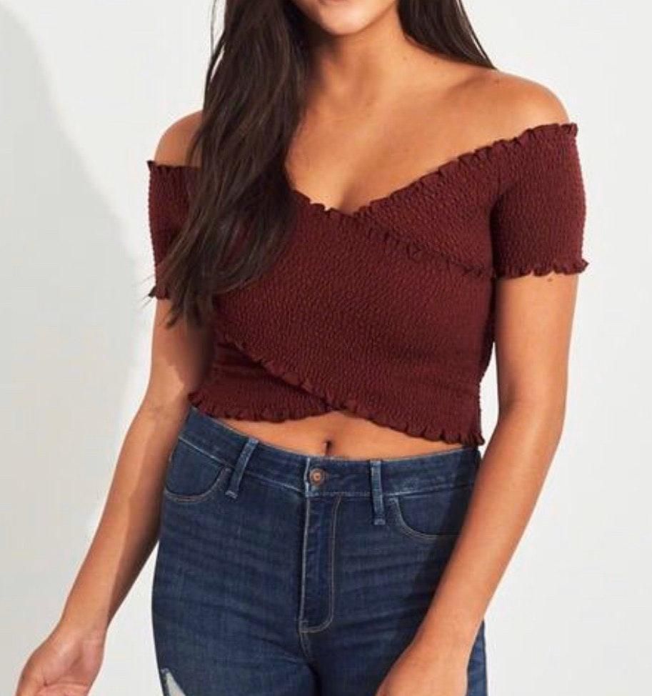 hollister smocked off the shoulder crop top