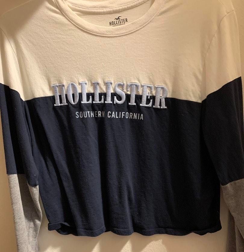 hollister navy blue shirt
