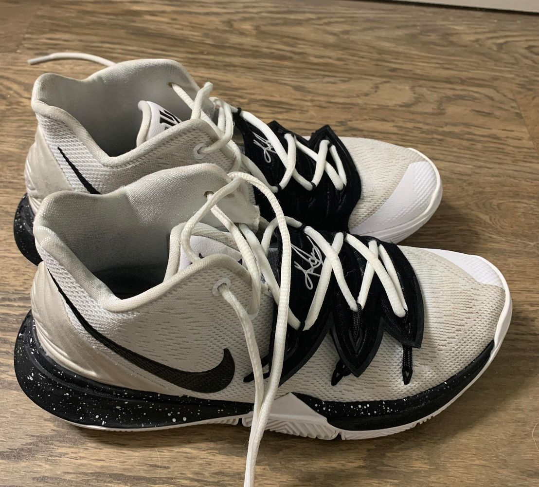 men's kyrie 5