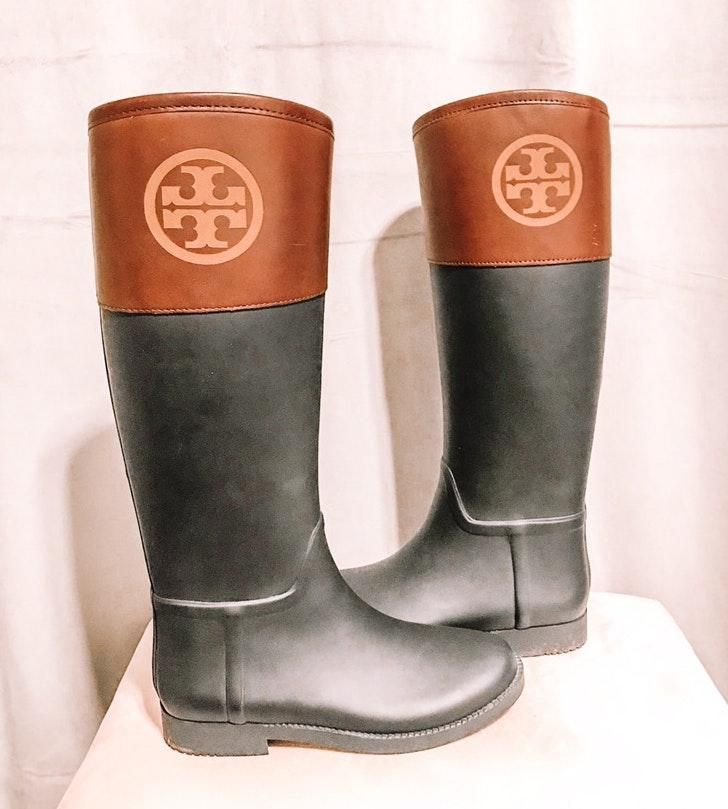 tory burch black rain boots