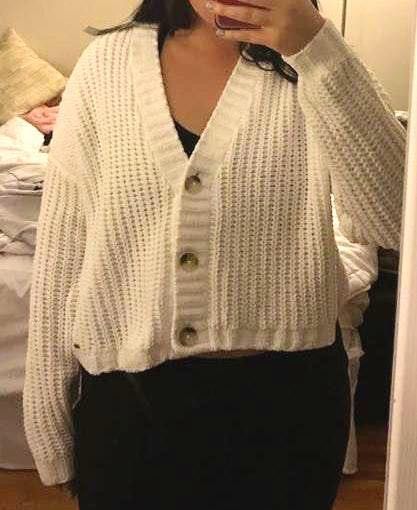hollister white cardigan