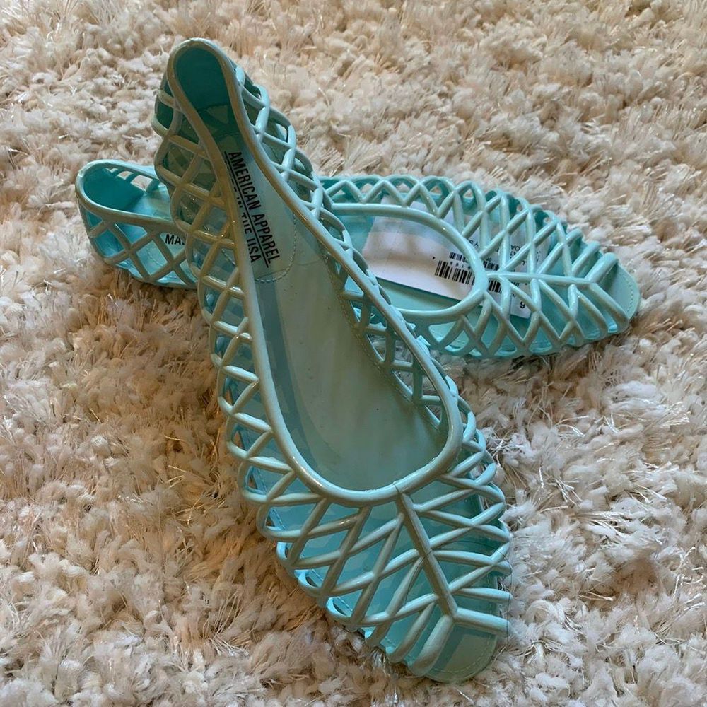 american apparel jelly flats