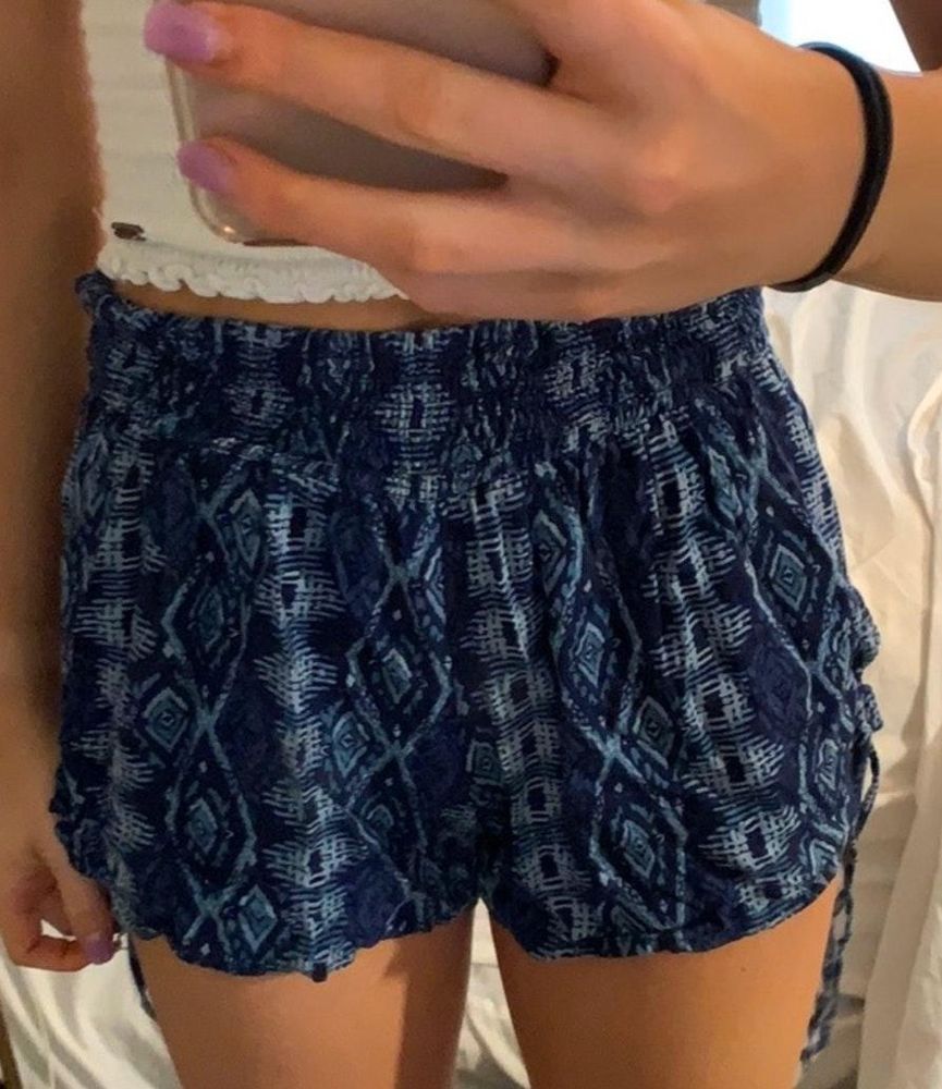 hollister blue shorts