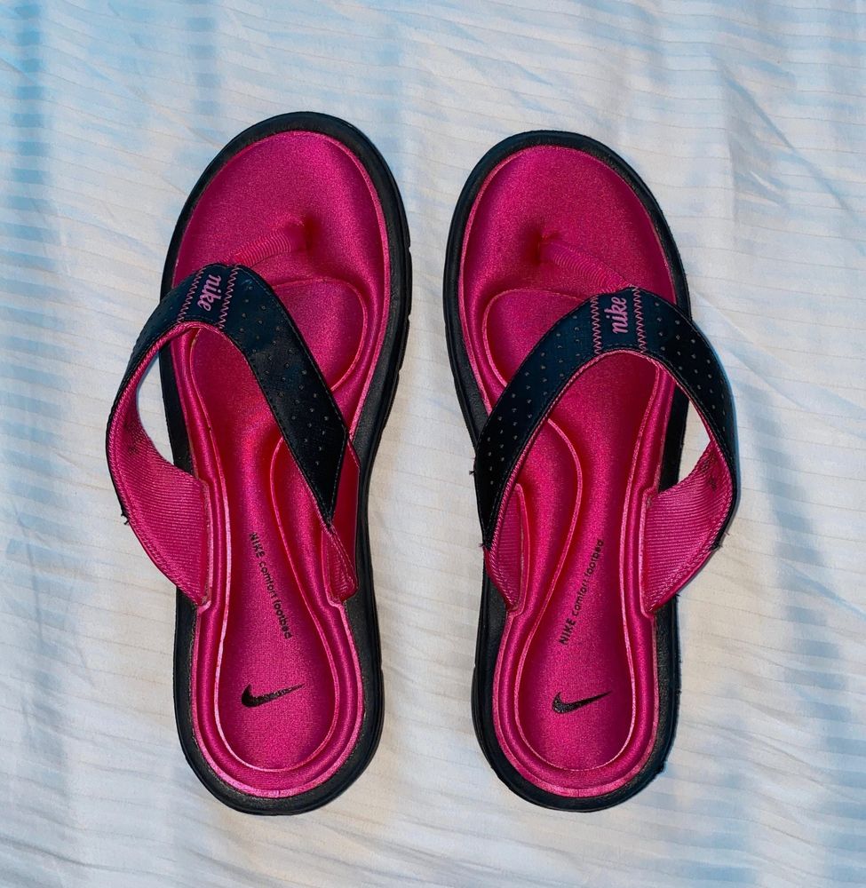 nike women's comfort footbed slides