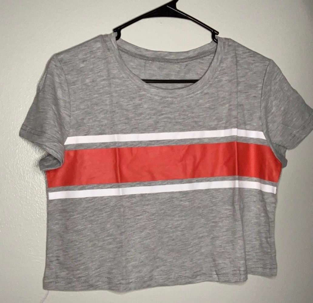 tommy hilfiger crop t shirt