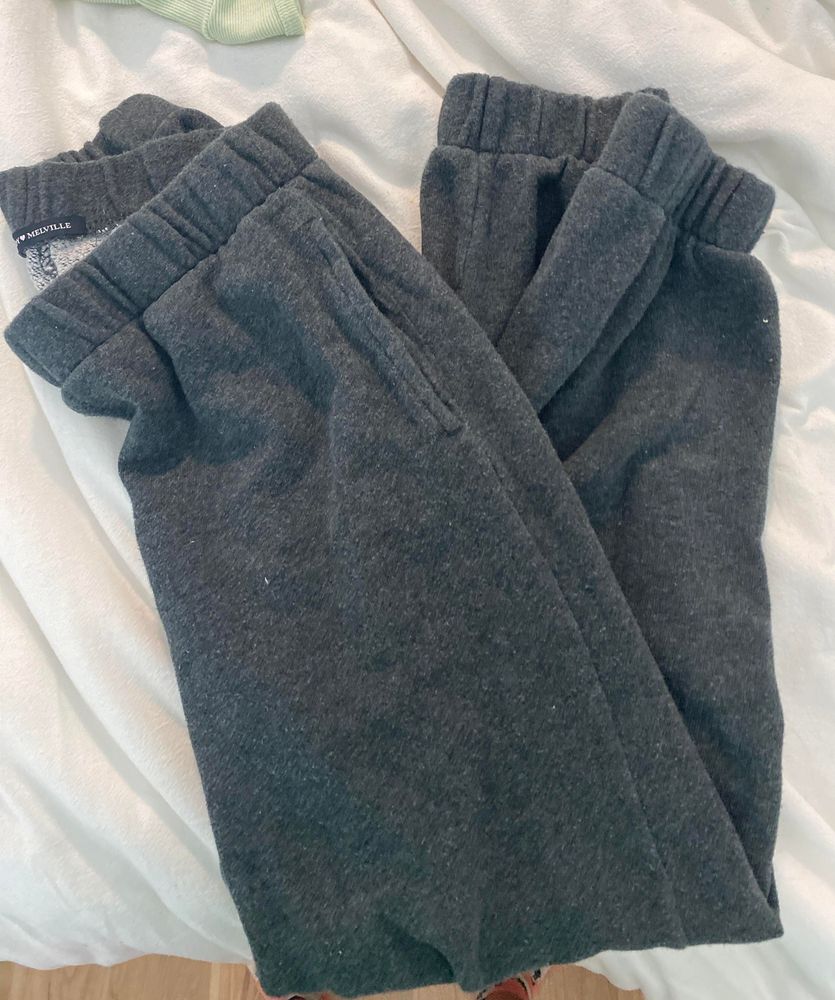 brandy melville dark grey sweatpants