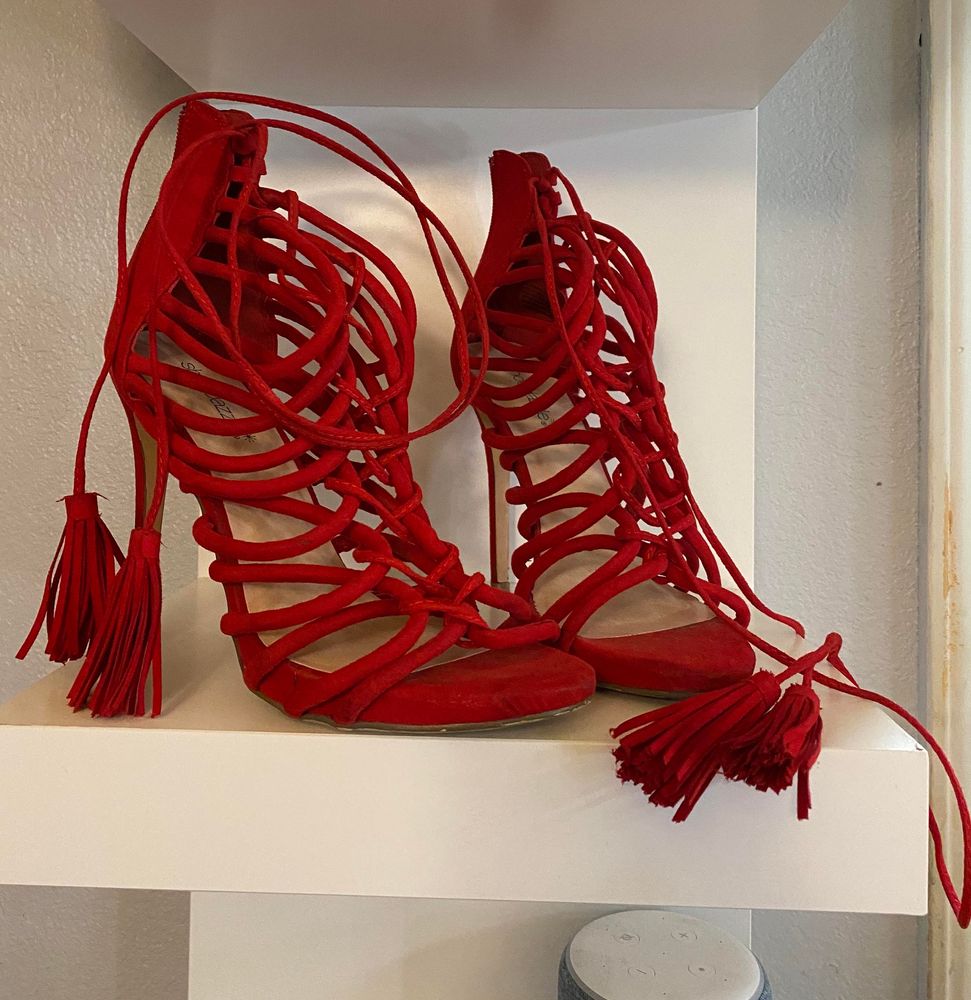 shoedazzle red shoes