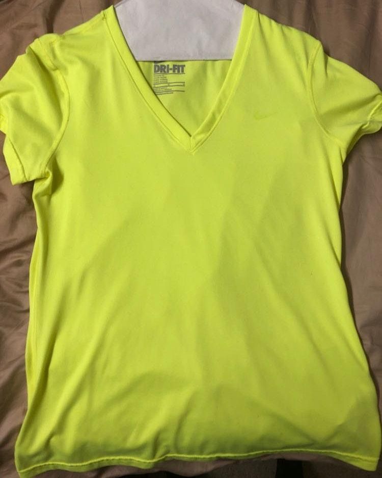 neon yellow nike t shirt