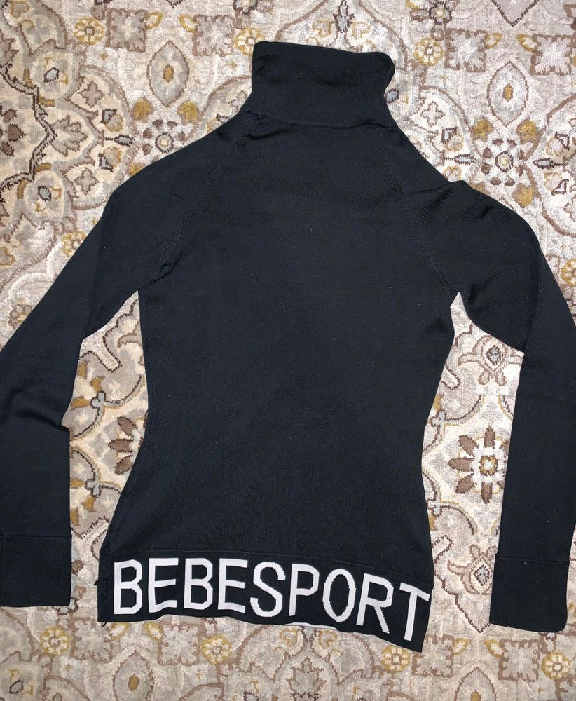 Bebe Sport Work Out Turtle Neck Curtsy