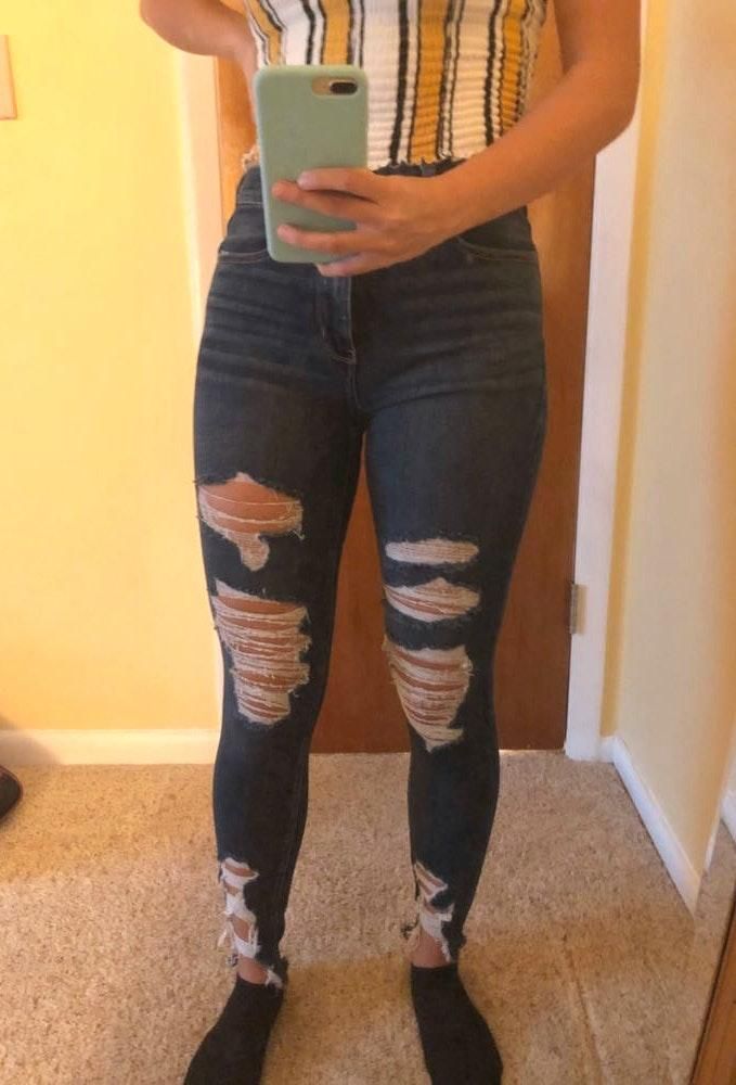 american eagle super stretch ripped jeans