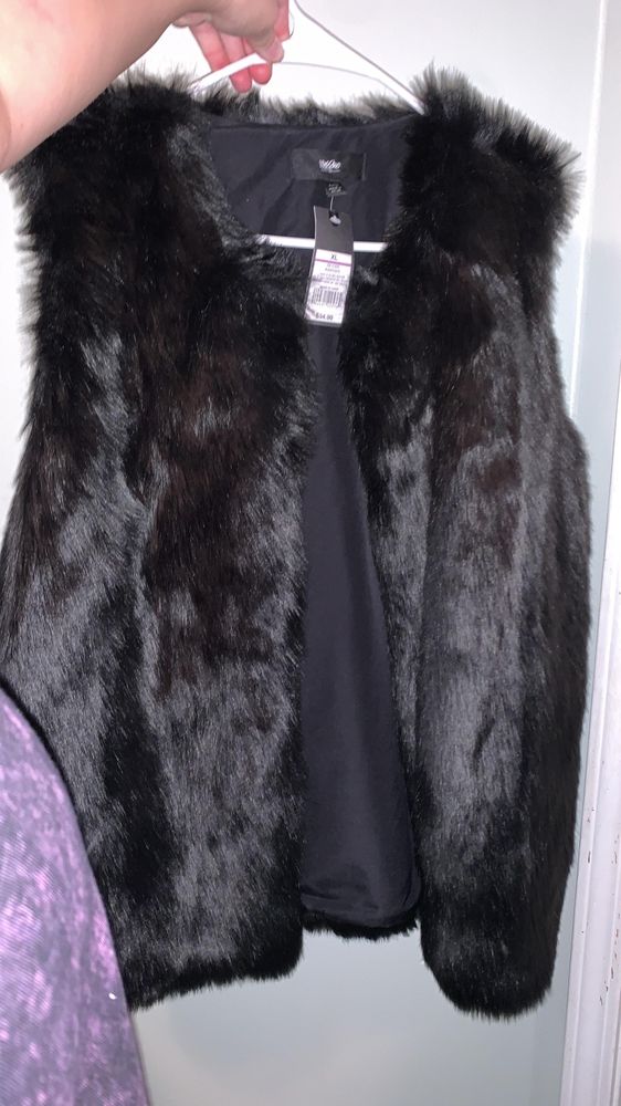 mossimo fur vest