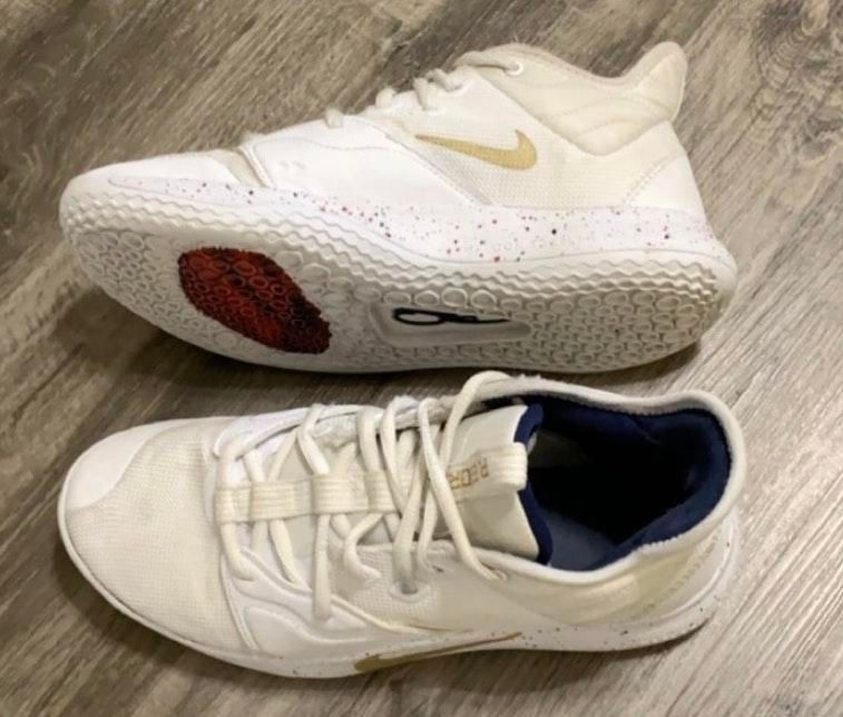 pg 3 white gold navy