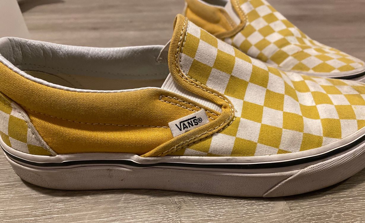vans checkered yellow