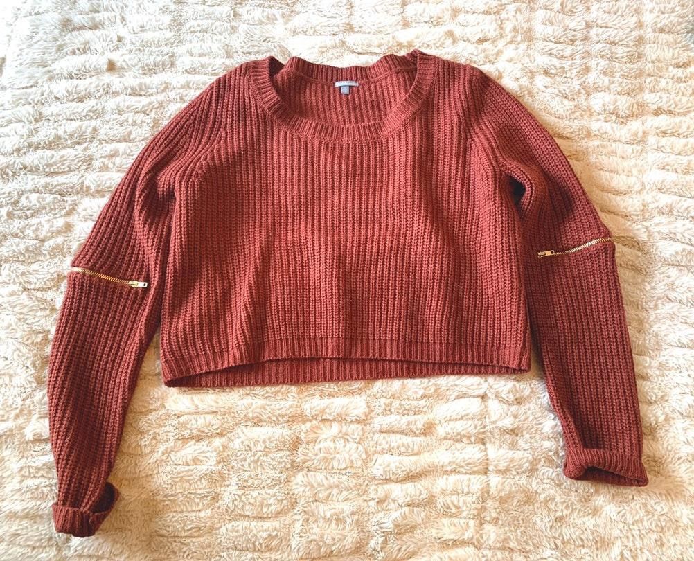 maroon cropped sweater