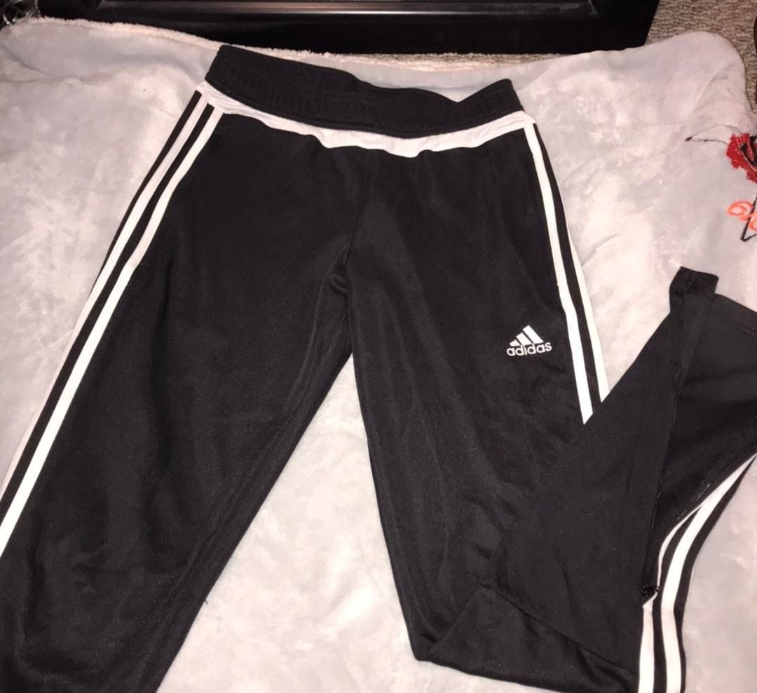adidas sweatpants with zippers on bottom