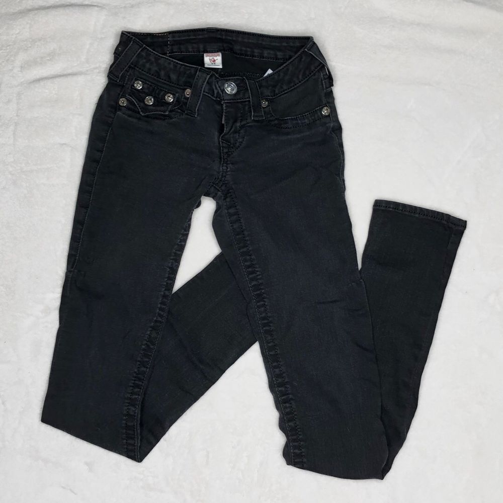 black tr jeans