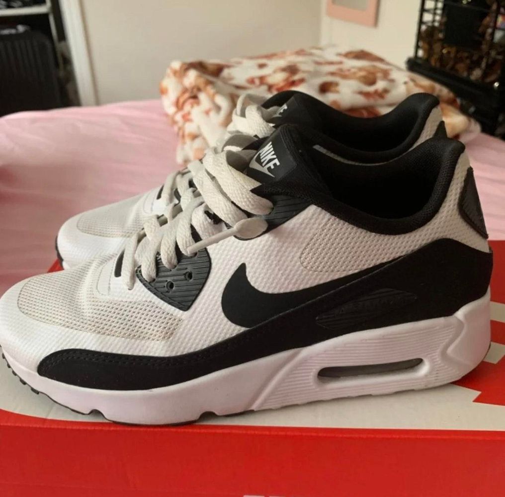 nike size 5y