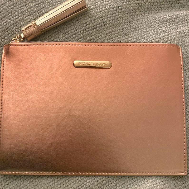 michael kors makeup bag