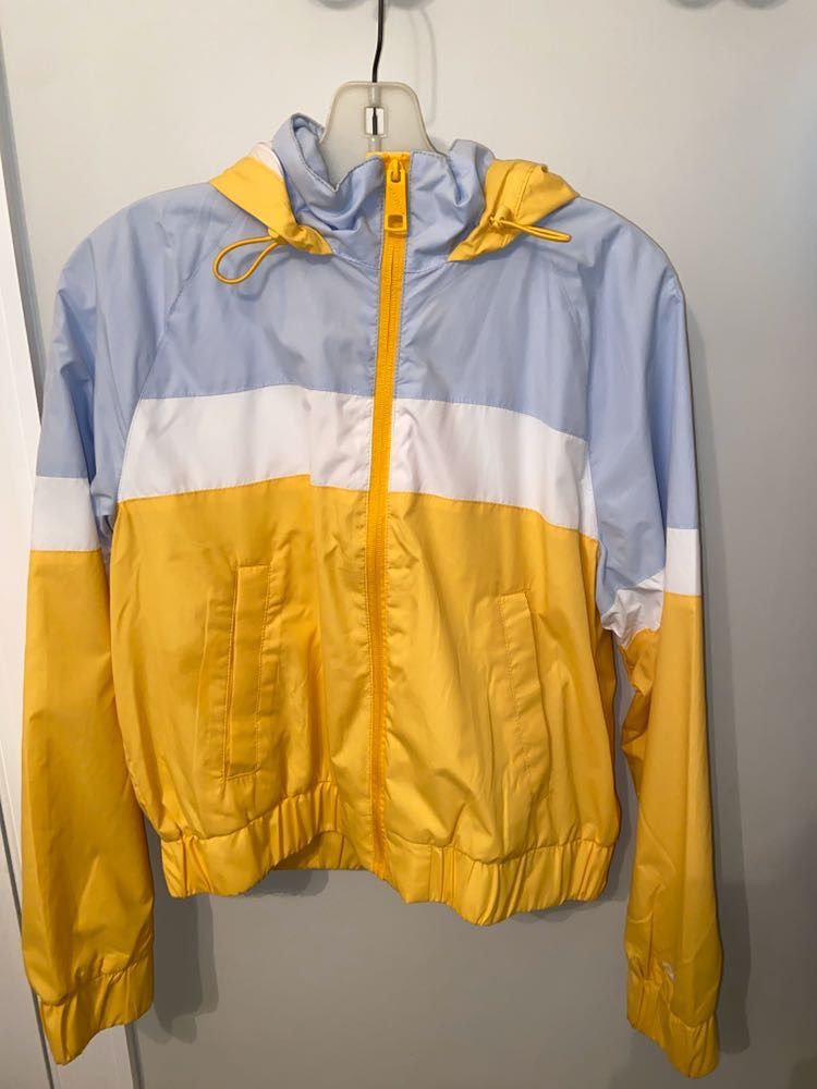 white hollister windbreaker