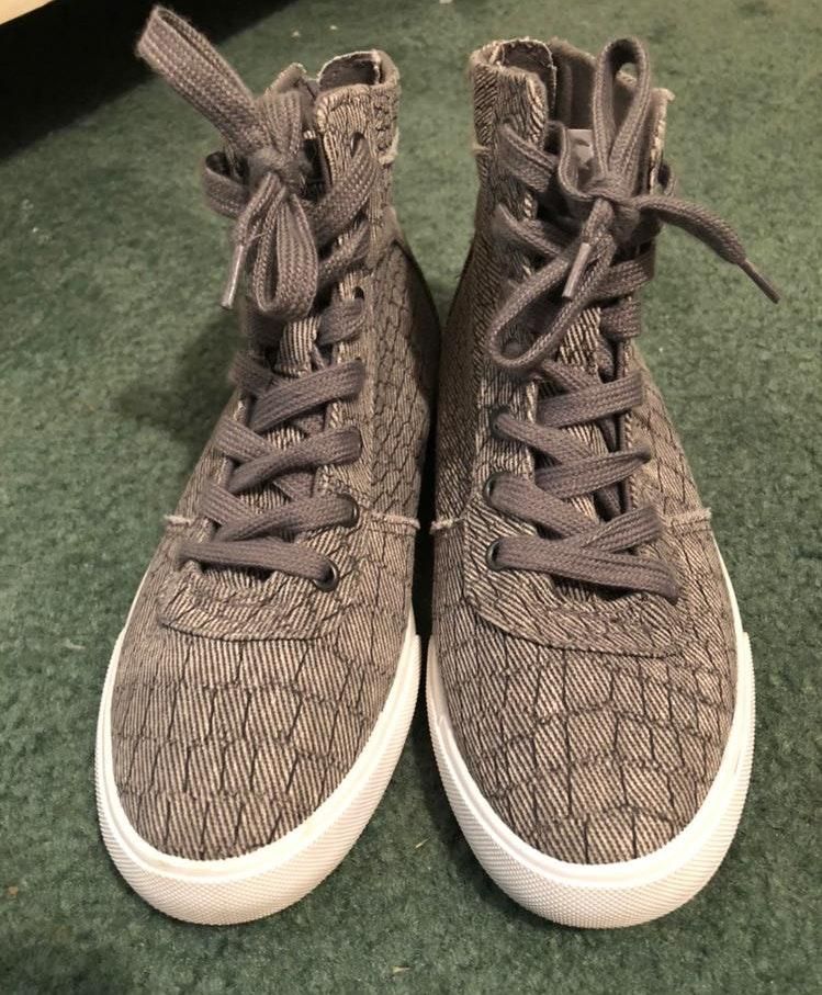 rocket dog high top sneakers