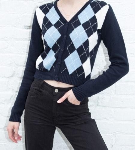 Brandy Melville “Elizabeth” Sweater 