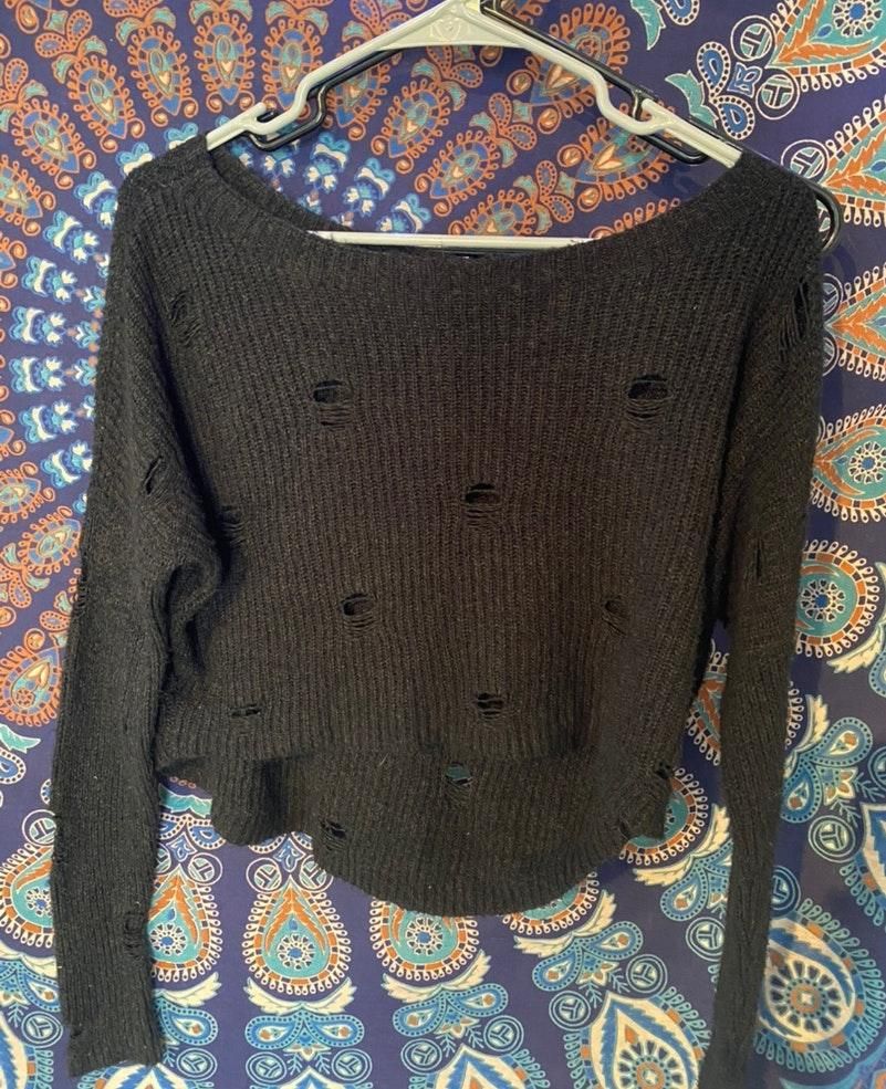 Express Hole Sweater Curtsy Express Hole Sweater Curtsy