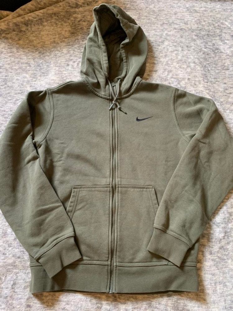 olive green nike zip up hoodie