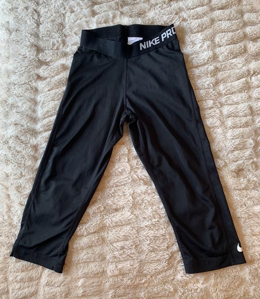 nike knee leggings