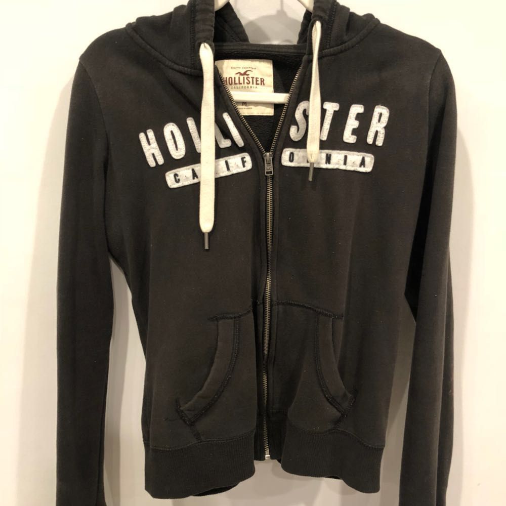 hollister fleece jacket