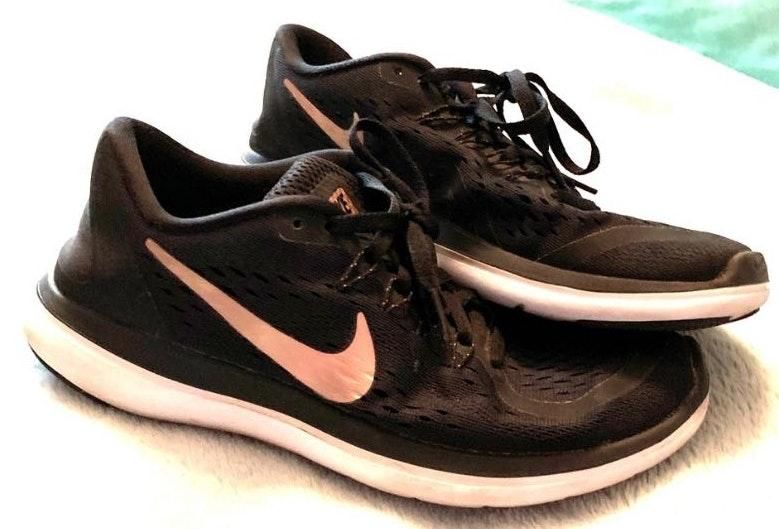 black nikes with rose gold swoosh