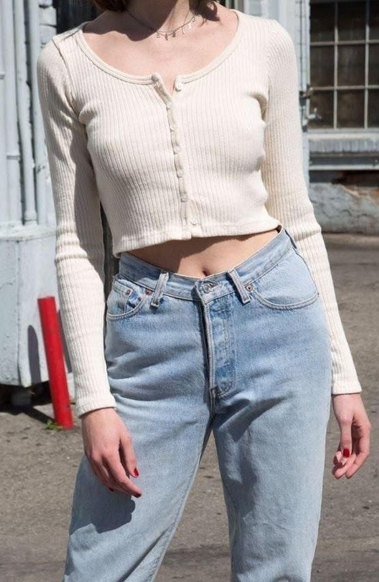 Brandy Melville Zelly Top Curtsy Brandy Melville Zelly Top Curtsy