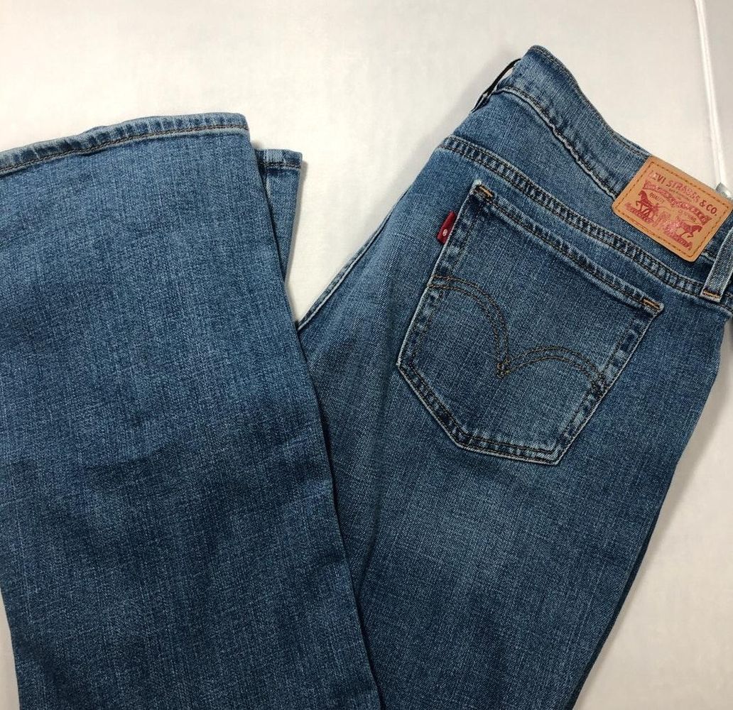 levis relaxed bootcut