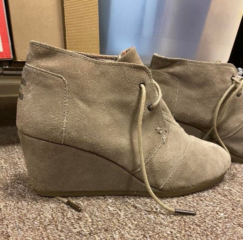 toms wedges