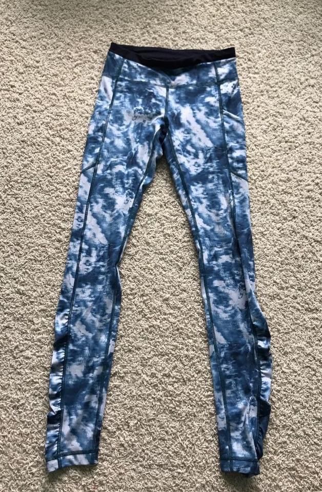 lululemon blue tie dye leggings