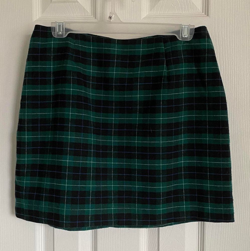 black plaid mini skirt