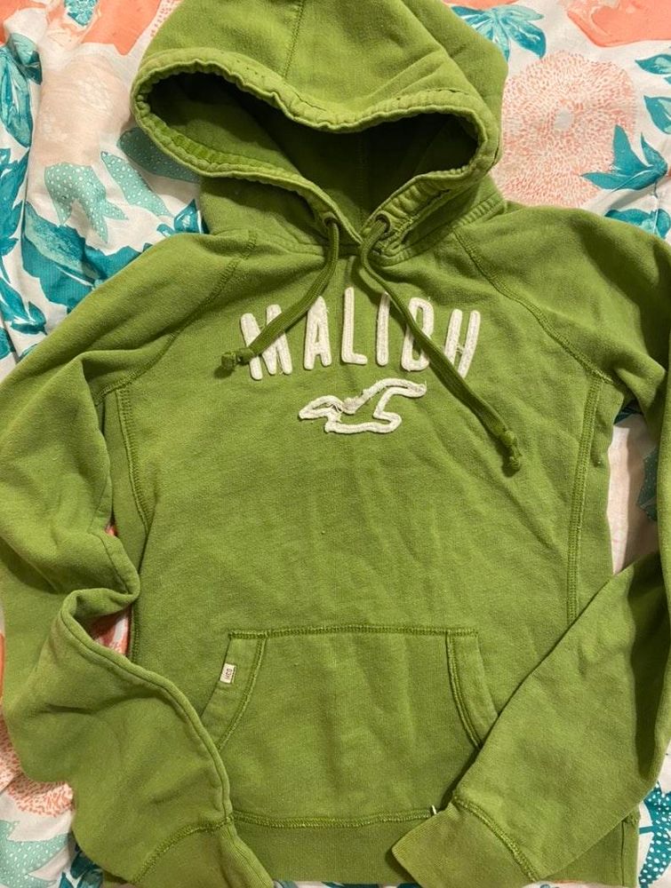 hollister hoodie xs