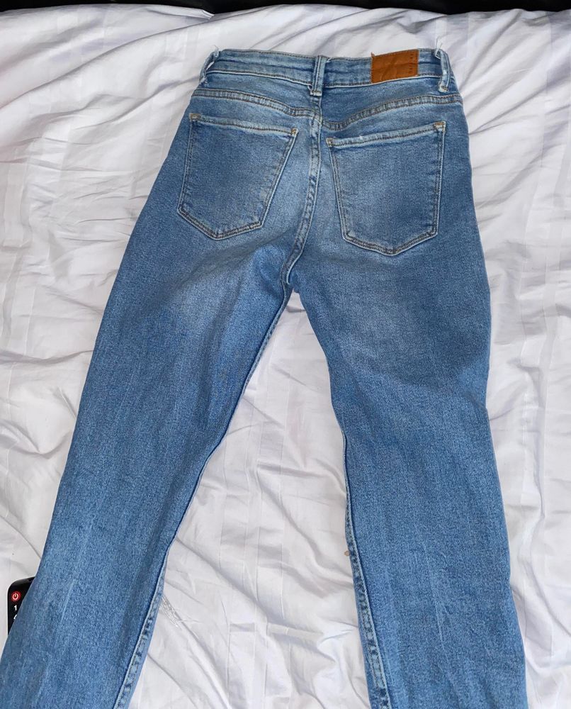 skinny medium rise bershka