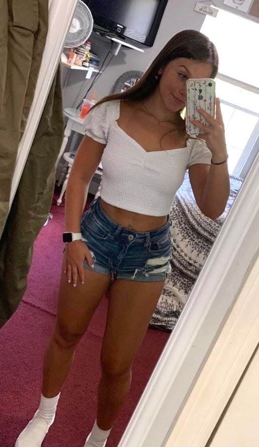 hollister smocked top