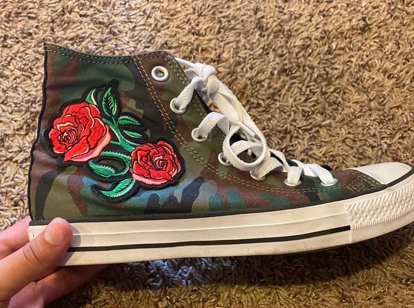 camo converse with rose