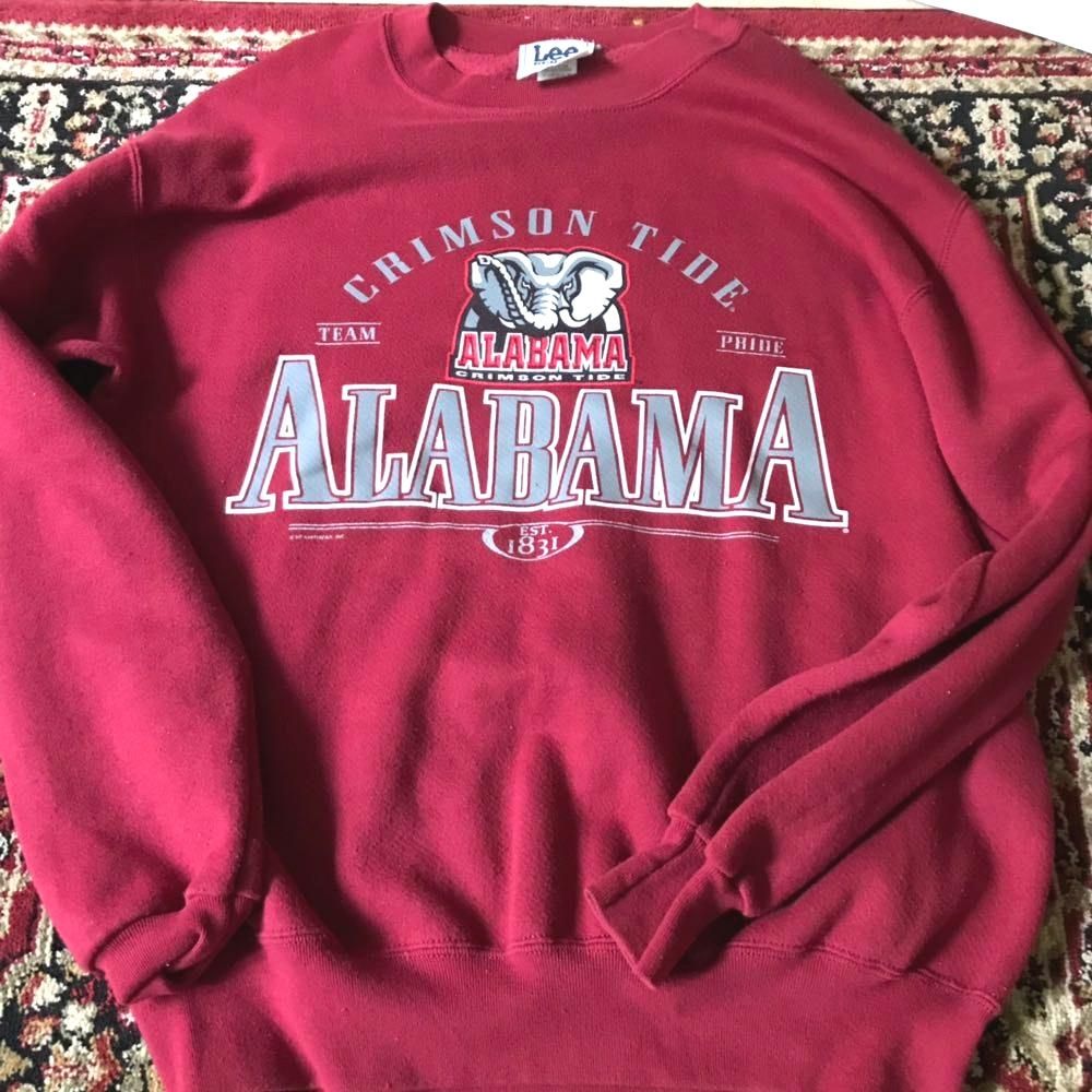 lee university sweatshirt
