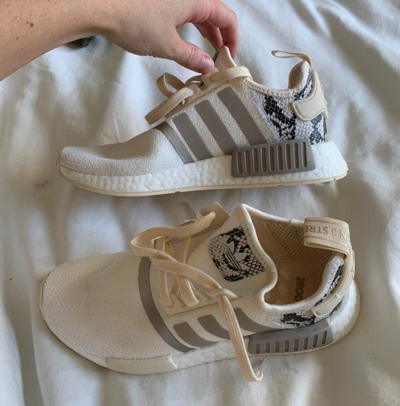 womens nmd r1 snakeskin